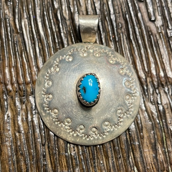 vintage Sterling Silver Concho Pendant with turquoise stone - Picture 3 of 5